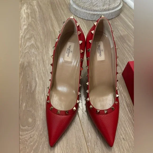 Valentino Garavani Studded Red Heels - Picture 2 of 12